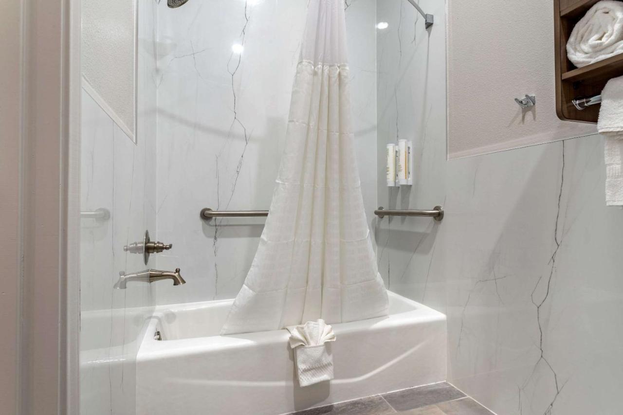 Clarion Pointe Port Arthur-Beaumont South Ngoại thất bức ảnh